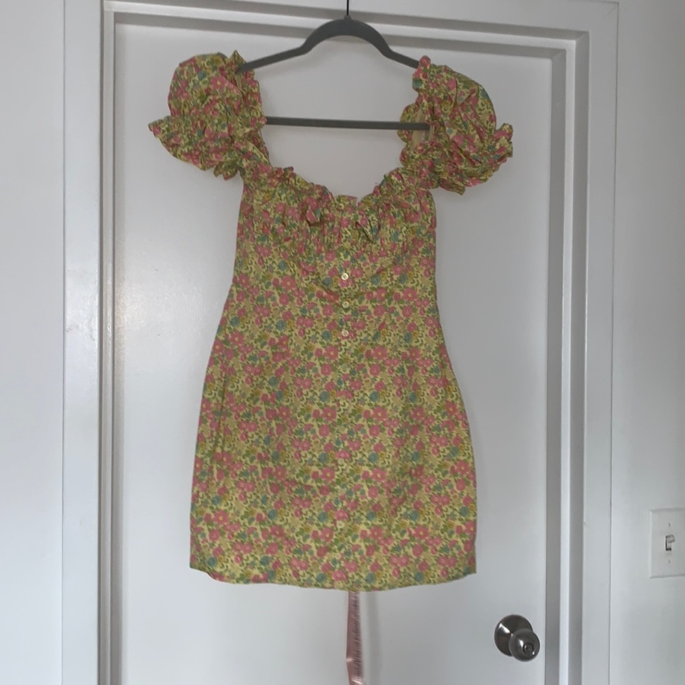 Beautiful Mini Dress - Picture 2 of 5